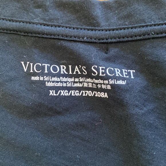 *NEW WITH TAGS* VICTORIA’S SECRET PAJAMA SET! Size L/XL - Picture 3 of 9